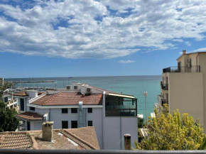 SEA VIEW APARTMENT